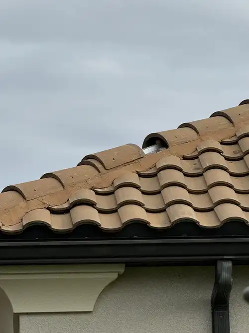 w-Hurricane Photo Roof Damage